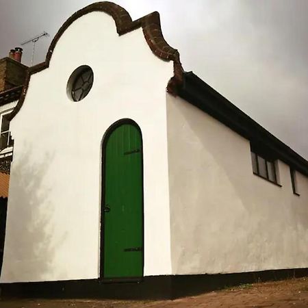Old Fire Station - Quaint And Quirky Little Home براندون المظهر الخارجي الصورة
